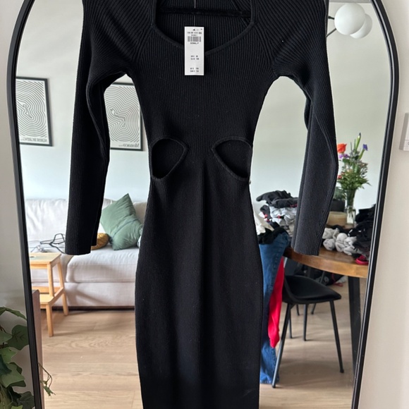 BNWT Abercrombie Knit cutout midi dress - Picture 2 of 2